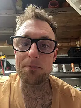 WIDBIGWHITECOCK online show from March 2026 06:14:01 AM