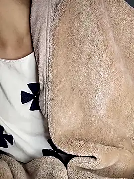 yumyum112 online show from January 2026 12:31:02 PM