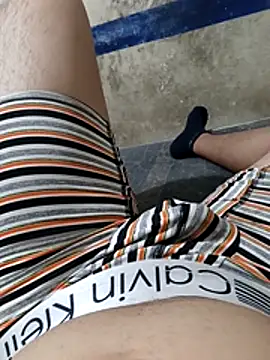 paladito01 online show from April 2026 11:41:02 PM