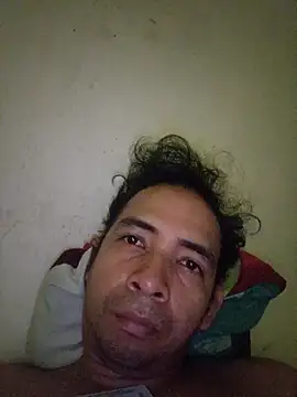 paladito01 online show from April 2026 12:17:02 AM
