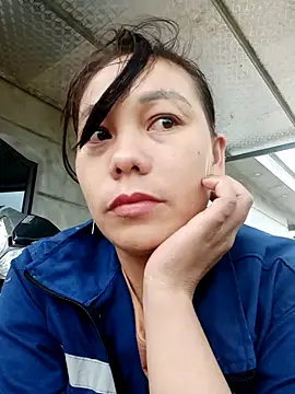 vanvan005 online show from April 2026 06:04:02 AM