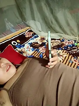 vanvan005 online show from April 2026 01:27:01 PM