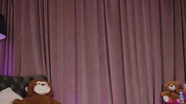 ZariaaVera online show from April 2026 08:48:02 PM