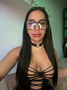 sweetxlayla online show from July 2026 11:21:01 AM