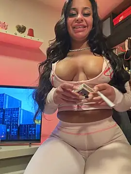 sweetxlayla online show from March 2026 11:43:02 PM