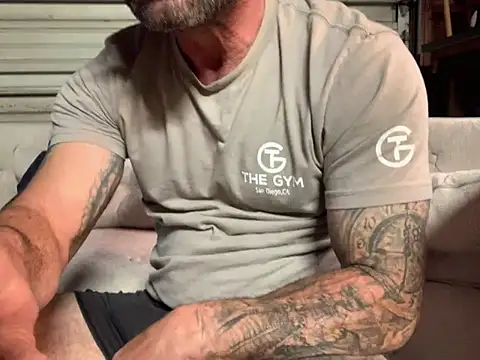 Snapshot of calimeatstick chatting on February 2026 02:04:02 PM calimeatstick online show from February 2026 02:04:02 PM