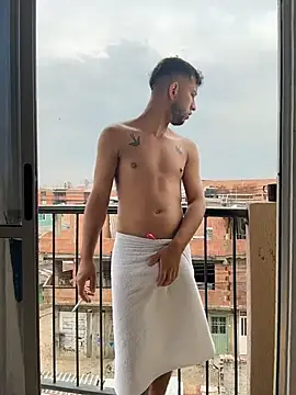 liam bronw online show from March 2026 03:52:01 PM