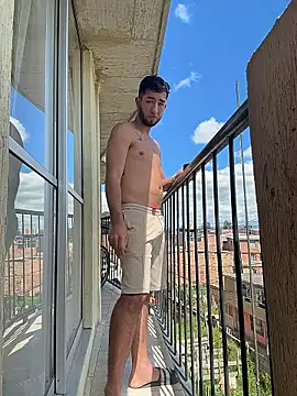 liam bronw online show from January 2026 03:59:02 PM