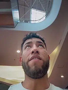 liam bronw online show from April 2026 06:57:01 PM