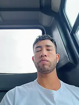 liam bronw online show from March 2026 07:04:02 PM