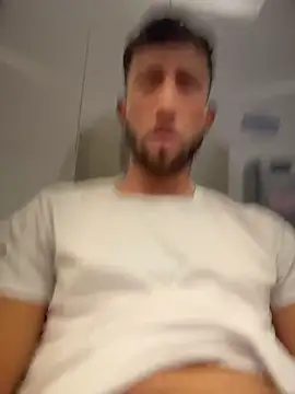 liam bronw online show from April 2026 06:04:02 PM