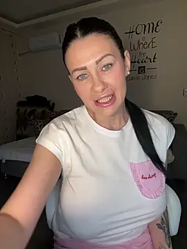 IRISWHITE17 online show from March 2026 05:33:02 AM