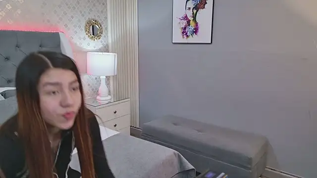 VioletFroost online show from February 2026 07:22:01 PM