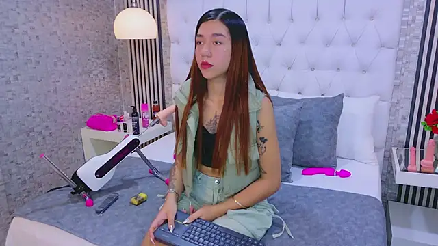 VioletFroost online show from January 2026 05:31:02 PM