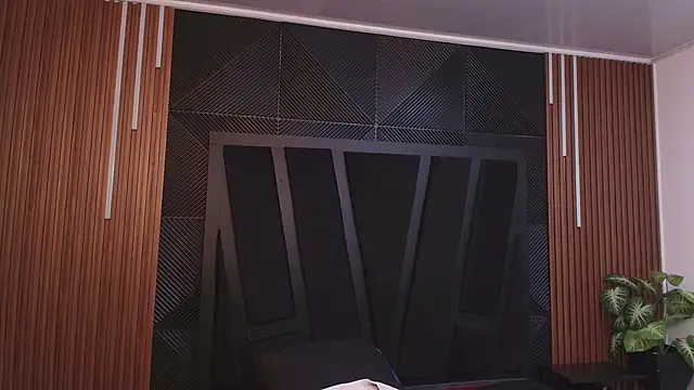 lorenzo walker 1 online show from April 2026 05:30:02 PM