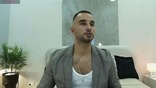 Snapshot of lorenzo_walker_1 chatting on June 2026 05:40:02 PM lorenzo walker 1 online show from June 2026 05:40:02 PM
