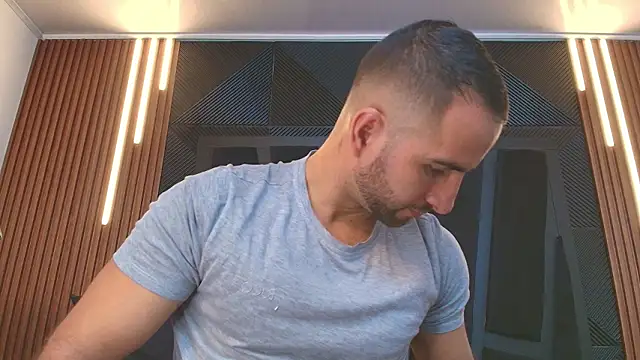 lorenzo walker 1 online show from February 2026 05:35:02 PM