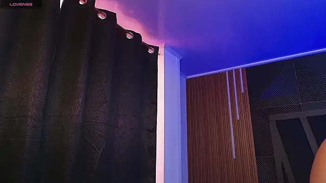 lorenzo walker 1 online show from March 2026 05:19:01 PM