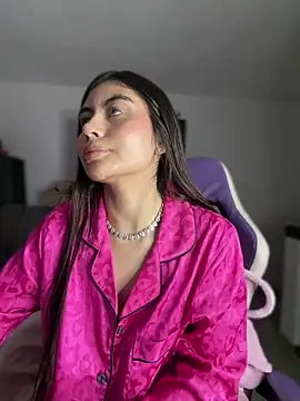 Stormi th online show from April 2026 03:24:01 AM