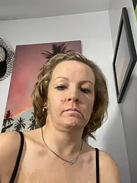 SattivvaXXX online show from February 2026 02:06:02 PM