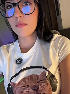 HinaSweet online show from March 2026 12:39:01 AM