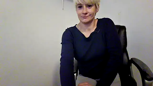 CrystalGeyserSmyth online show from April 2026 02:10:01 PM