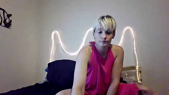 CrystalGeyserSmyth online show from April 2026 09:50:01 PM