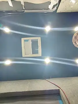 Xavier wolfx online show from February 2026 02:58:02 AM