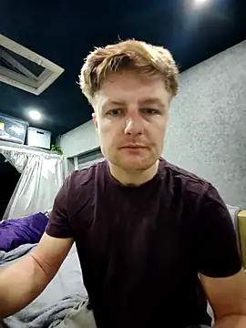 Xavier wolfx online show from February 2026 07:15:02 PM