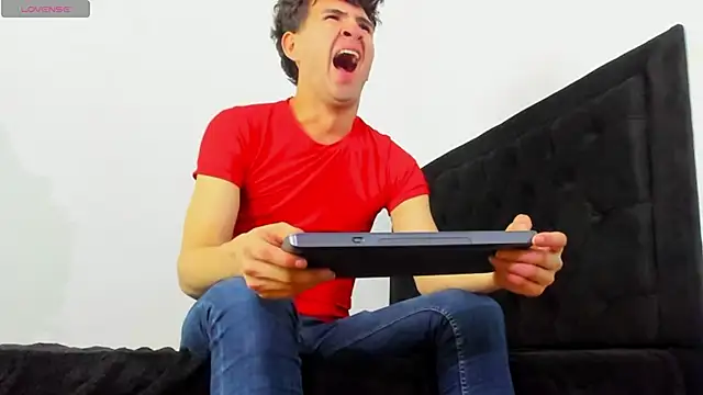 camilo model online show from March 2026 02:17:02 AM