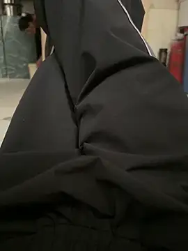 zxcvgf12300 online show from April 2026 10:17:02 AM