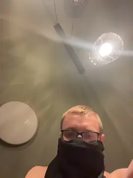 mateuszuuu online show from March 2026 03:35:02 AM