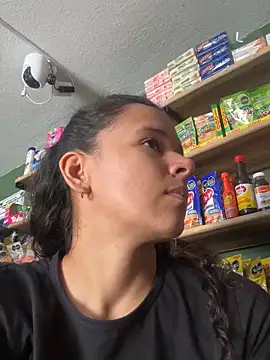 lannabellx online show from April 2026 07:03:01 PM