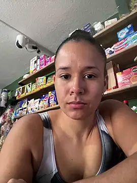 lannabellx online show from March 2026 09:33:02 PM