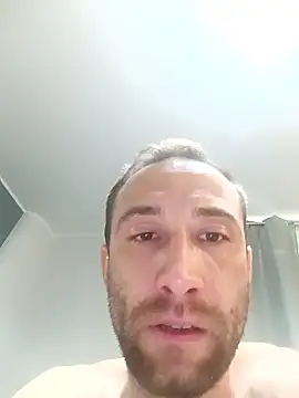 Alvarroo69 online show from June 2026 01:00:01 PM