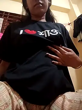 queenneha69 online show from April 2026 02:11:01 PM