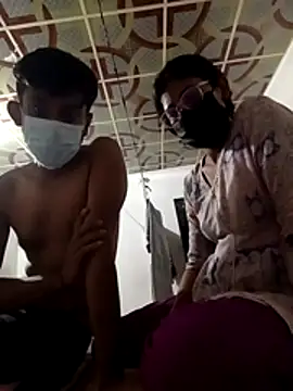 queenneha69 online show from April 2026 04:57:02 PM