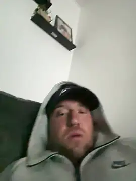 slutwifebbw online show from April 2026 04:19:01 AM