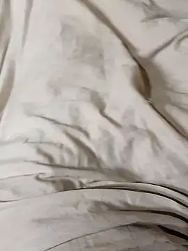 Hot hiuj online show from February 2026 06:37:02 PM