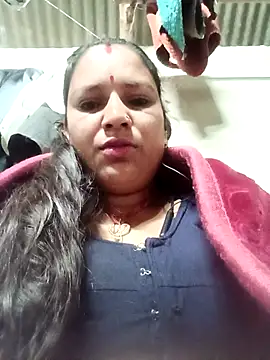 Hot hiuj online show from February 2026 06:51:01 PM