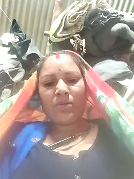 Hot hiuj online show from February 2026 08:00:02 PM