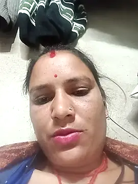 Hot hiuj online show from February 2026 07:01:01 PM