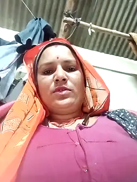 Hot hiuj online show from February 2026 09:23:01 PM