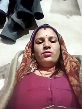 Hot hiuj online show from January 2026 07:45:01 PM