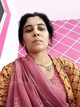 Snapshot of Hot_ree85 chatting on February 2026 04:12:02 AM Hot ree85 online show from February 2026 04:12:02 AM