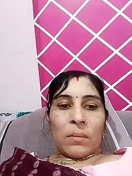 Snapshot of Hot_ree85 chatting on March 2026 07:30:02 AM Hot ree85 online show from March 2026 07:30:02 AM