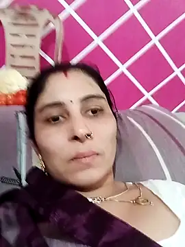 Snapshot of Hot_ree85 chatting on March 2026 11:17:02 AM Hot ree85 online show from March 2026 11:17:02 AM