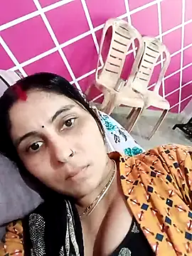 Snapshot of Hot_ree85 chatting on February 2026 08:37:02 AM Hot ree85 online show from February 2026 08:37:02 AM