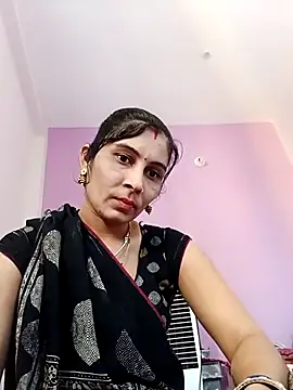 Snapshot of Hot_ree85 chatting on January 2026 06:50:02 AM Hot ree85 online show from January 2026 06:50:02 AM