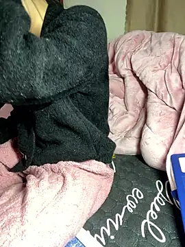 lealia699 online show from January 2026 04:57:02 PM